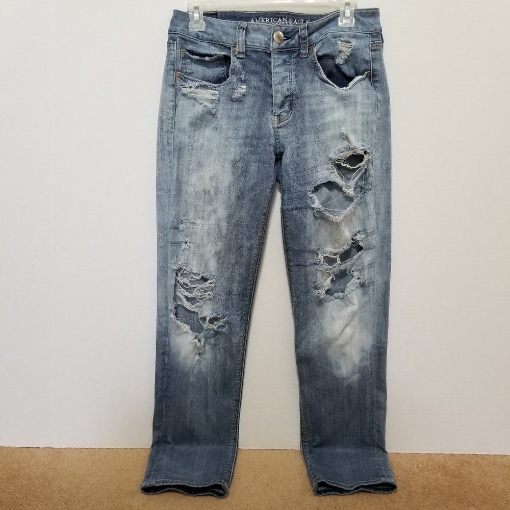 American Eagle jeans 4 Tomgirl heavily distressed ripped torn whiskered grunge